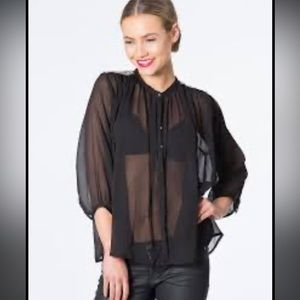 Pins and needles sheer blouse size medium item 05-31